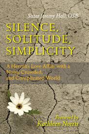 Detailed tarot card meaning for the hermit including upright and reversed card meanings. Silence Solitude Simplicity A Hermit S Love Affair With A Noisy Crowded And Complicated World Hall Jeremy Norris Kathleen 9780814631850 Amazon Com Books