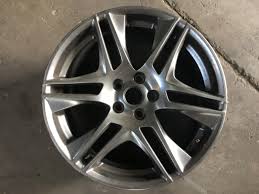 Finished in hyper dark stainless with gtsr embossed branding, the extra wide alloys (9 front, 10 rear) help deliver incredible grip. Genuine Vf Hsv Gts Front 20x8 5 Wheel Marked Holden Commodore Ss Ssv Ve Salvage Auto Sales