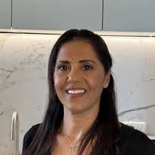 סלמון מושלם ברוטב טריאקי פטנט! https://bit.ly/3Db5xgp אם יש משהו שלמדתי  מאחותי האמריקאית, זה להכין מנות בדקה וחצי. ככה זה אמריקאים