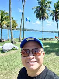 RIO DULCE Y CASTILLO SAN FELIPE un lugar donde por 25 quetzales de entrada  uno tiene acceso a picina al castillo a los senderos hay mucho qur hacer  hay restaurantes un lugar