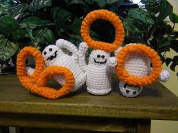 Black cat crochet plush, crochet pumpkin cat, ghost cat kitty. 14 Free Halloween Crochet Patterns Blog Nobleknits
