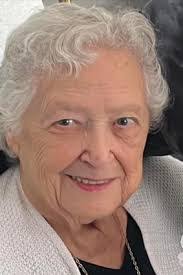 Edwin Ratcliffe's Instagram, Twitter & Facebook