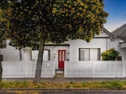 The Average Age Of Aussie First Home Buyers Closer To 40 Than 20