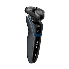 The philips series 5000 delivers a powerful shave, cutting now even more hair per stroke*. Amazon Com Philips Norelco Shaver 5300 Black 1 Count Beauty Personal Care