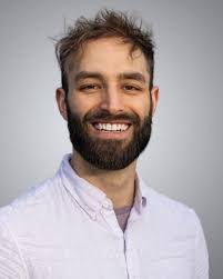 Damien Hoffman's Instagram, Twitter & Facebook