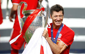 Robert lewandowski poprowadził bayern do ćwierćfinału i kolejnych rekordów. Bayern I Lewandowski Z Pucharem Ligi Mistrzow Polityka Pl