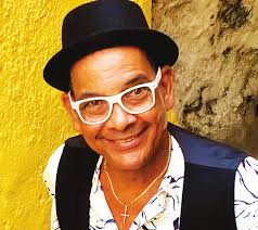 AMERICAN AIRLINES CELEBRANDO 50 AÑA TA BULA PA ARUBA