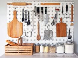 Jadi sudah pasti kamu akan membutuhkan. Trik Menata Printilan Dapur Tanpa Kitchen Set Pas Buat Pengantin Baru Yang Belum Punya Cukup Bujet