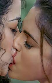 Lesbian kissing gof
