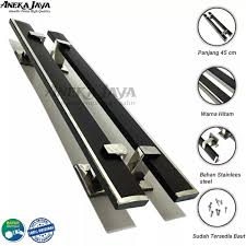 Selain itu, kenyamanan handle dan daya tahan handle pintu juga penting. Handle Pintu Rumah Panjang 45 Cm Gagang Pintu Rumah Pegangan Pintu Rumah Terbaru Minimalis Warna Hitam Lazada Indonesia