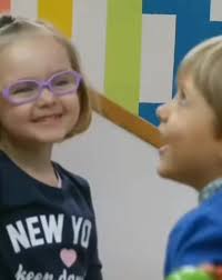 la obsesión de Emma por Mario #niños #amor #gustar #romance #child #lavida  #secreta #programa #pequeños #obsecion #emma #juego #amigos