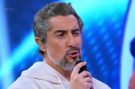 Marcos Mion agradece a Ibaneis após suspensão de despejo da AMA-DF