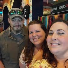 Where do macrame sellers find success?