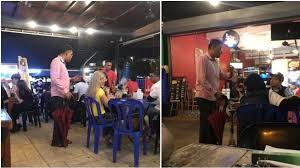 Check spelling or type a new query. Demi Tugas Sekolah Anaknya Seorang Ayah Rela Ngemis Like Di Restoran