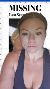 Layla Beck's Instagram, Twitter & Facebook