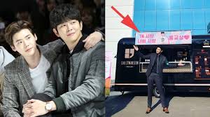 Lee Jongsuk Confessed His Love To Yoon Kyunsang In The Most Adorable Way Possible You Will Love Their Bromance Kyun Sang Lee Sung Kyung Lee Sung
