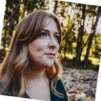 Stacy Weightman's Instagram, Twitter & Facebook