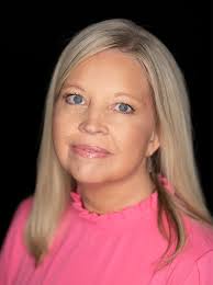 Wendy Hanner's Instagram, Twitter & Facebook