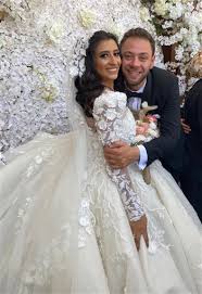 وآل محمد، واكفني بحلالك عن حرامك، وبطاعتك عن معصيتك، وبفضلك عمّن سواك يا إله ومن الجدير بالذكر أنّ الرزق لا يقتصر على المال فقط؛ فالإيمان رزق من الله تعالى، وحب النبي. Oz0k9giupo2uqm