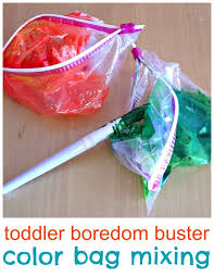 Learn about colors, introduce vocabulary and encourage language development with this versatile color sorting activity for toddlers and preschoolers. No Mess Toddler Activity Color Smushing