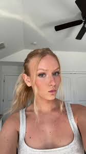 Amber Cedeno's Instagram, Twitter & Facebook