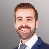 Alexander Kroll's Instagram, Twitter & Facebook