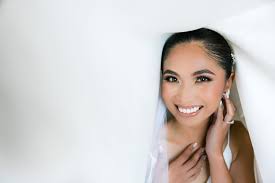 Looking back…I didn't think that this is where I'd end up. I picked up a  camera in middle school because it was my way of CONNECTING with others +  making friends. No