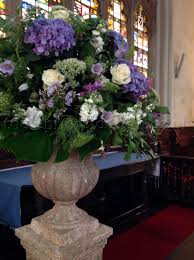 Lavender wedding ideas hint at your creativity side in every little piece that you add as puzzle piece for the final decor look. May Wedding Sweet Pea Lavender Wedding Flowers Blog