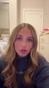 Ella Gifford's Instagram, Twitter & Facebook