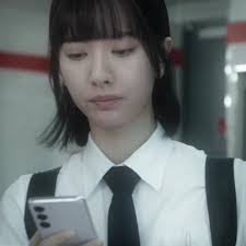 Suji Oh's Instagram, Twitter & Facebook