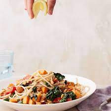 This Restaurant Turned Spaghetti Into Street Food In 2021 Easy Pasta Recipes Pasta Recipes Recipes