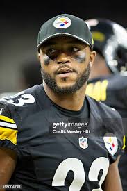 Tommylee Lewis of the New Orleans Saints dives for a touchdown as... News  Photo