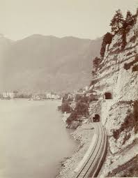 Der strassenabschnitt ist 120 meter lang und verläuft in einem hanganschnitt auf der höhe der bestehenden axenstrasse. Medien Alptransit Portal