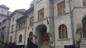 Şi am zis că o fi beat de a căzut din căruţă! O GrefierÄ A Murit DupÄ Ce S A Aruncat De La Geamul Parchetului De Pe LangÄ Tribunalul IaÈi Observatorul Prahovean