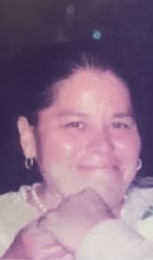 Alice Palomo's Instagram, Twitter & Facebook