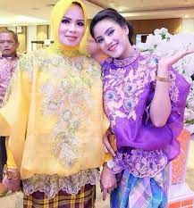 Admin tháng 5 20, 2021 Baju Bodo Gaun Batik Busana Batik Gaun Renda