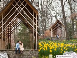 Sarah Nick Memphis Botanic Garden Engagement Session Memphis Wedding Engagement Engagement Photo Locations Memphis Botanic Garden Engagament Pictures