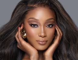 Lilly Shea's Instagram, Twitter & Facebook