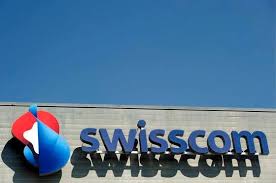 Swisscom sponsor animation for the locarno film festival. Swisscom Logo Wird Mit Riesenhebebuhne Montiert