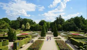 Resort arcen is een fraai gelegen vakantiepark in arcen, nederland. Schlossgarten Arcen Holland Com