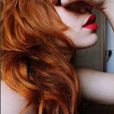 “sono in una stanza con lei e hanno detto: Le 10 Rosse Piu Hot Di Instagram Gq Italia