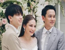 เบี้ยประกัน ต่อปี ที่ลูกค้าต้องชำระ (รวมสัญญาหลักแล้ว) (เบี้ยประกันปรับทุกอายุที่ลงท้ายด้วยเลข 1 และ เลข 6) à¸§à¸²à¸£ à¸› à¸™ à¸­à¸‡à¸­à¸Š à¸¥ à¸à¸Šà¸²à¸¢ à¸Ÿà¸¥ à¸„ à¹€à¸à¸£ à¸à¸žà¸¥ à¸«à¸¥ à¸­à¹ƒà¸ªà¸ªà¹„à¸•à¸¥ à¹€à¸à¸²à¸«à¸¥