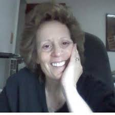 Carolyn Mazza's Instagram, Twitter & Facebook