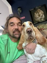 Having some cuddles with Wilson this morning as dotties still in bed 🦧😴  💤 We gotta make the most of the little time we get alone together without  little miss beautiful jealous