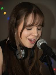 Fantastic session with singer/songwriter @musicbymikaela #singersongwriter  #newmusic #independentartist #music #musicalportrait