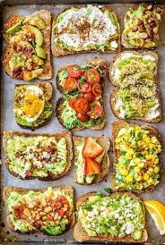 11 Easy Ways To Fancy Up Your Avocado Toast Food Schnittchen Schneewittchen Healthy Breakfast Recipes Superfood Nutrition Easy Healthy Recipes