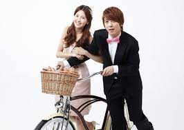 It was a difficult decision, and both are very disappointed. Jung Yonghwa And Seohyun Records Final We Got Married Episode On White Day We Got Married Couples We Get Married Couples Photoshoot