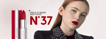 Givenchy was taken under the wing of the spanish master cristóbal balenciaga , and afterward his work became less obviously youth oriented. Givenchy Fragrances Beauty Verifizierte Seite Facebook