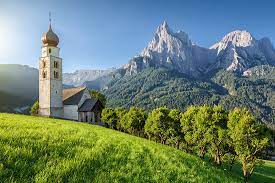 The club was formerly known as its bilingual name f.c. Sudtirol Stadte Dolomiten Und Traumhafte Seen Erleben