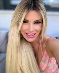 Daisy Orta's Instagram, Twitter & Facebook